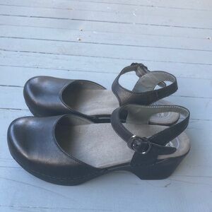 Dansko Maryjanes 8.5